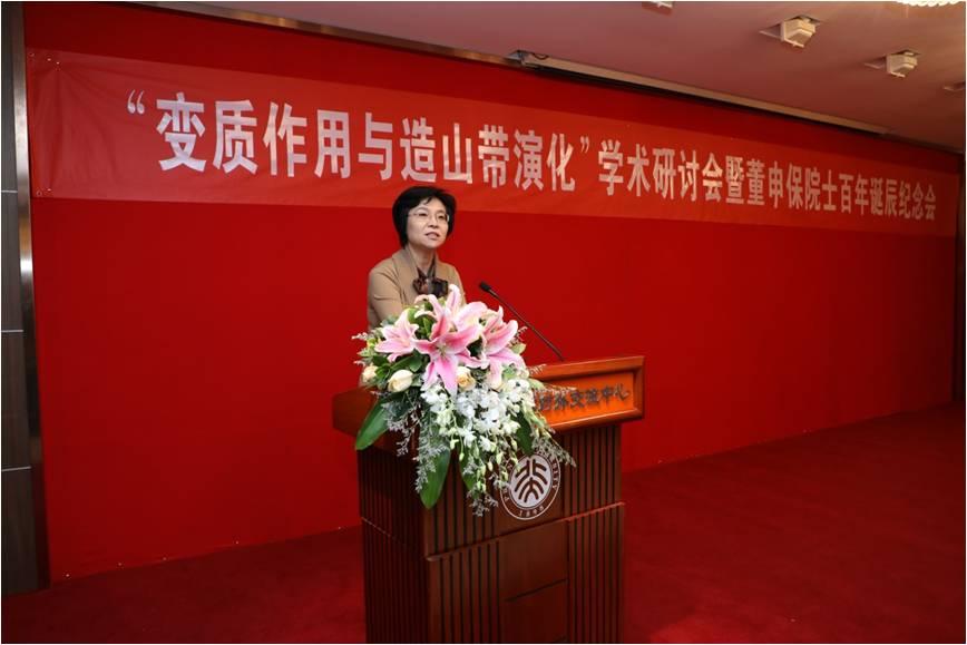 中国科啪啪啦
学部工作局李婷局长发言.jpg